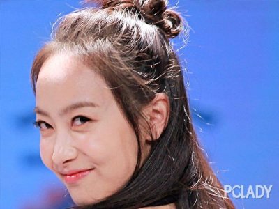 ​蓬松丸子头发型扎法 打造韩系甜美的风格