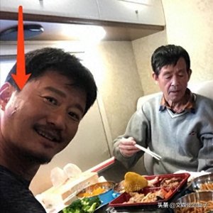 ​骗了我们49年！原来他就是吴京的父亲，难怪吴京能够大红大紫