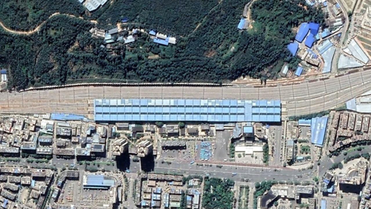 航拍高铁G2845次（成都东-大理）各车站，途经贵阳、昆明