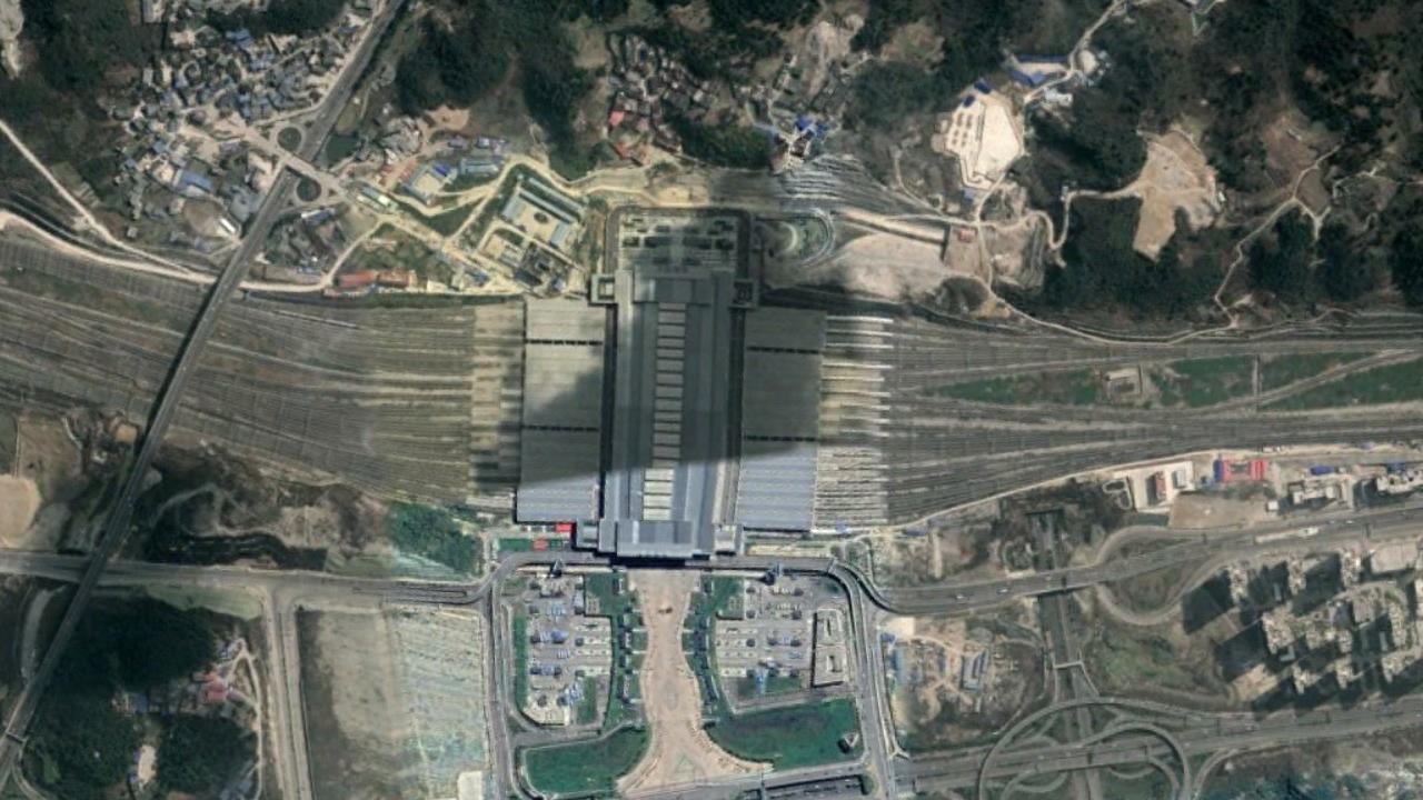 航拍高铁G2845次（成都东-大理）各车站，途经贵阳、昆明