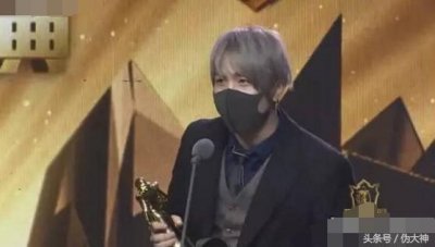 ​LOL起小点说错话，万人围攻，这时小漠站了出来！