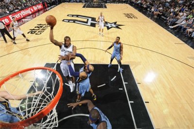 ​NBA季后赛全明星球员之“卡哇伊”伦纳德