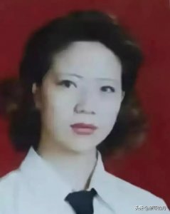 ​李少莉年轻时的图片曝光，端庄大气之中透露出浑然天成的领导气质