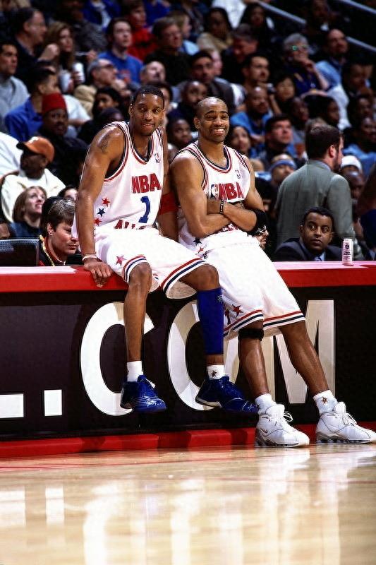 燃！详解麦迪职业生涯球衣，麦蜜一起喊：TMAC