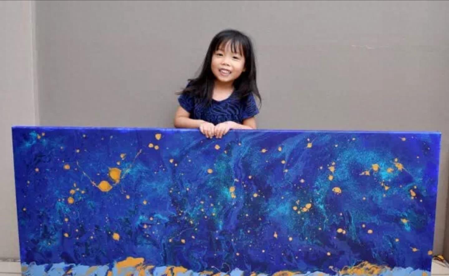 天才小画家!年仅5岁就已售出超过100幅画作