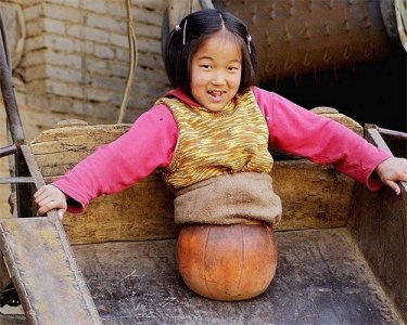 ​“篮球女孩”钱红艳，4岁因车祸双腿高度截肢，今25岁为国争光