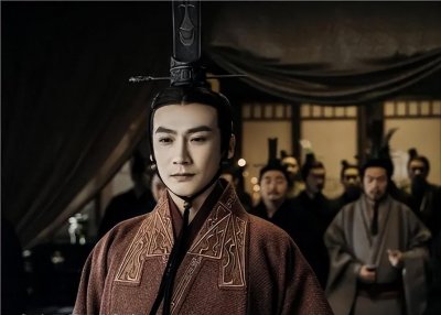 ​秦始皇的“假父”嫪毐，只是单独靠着“转轮之术”就能成功吗？