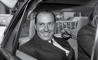 ​意大利前总理贝卢斯科尼去世！结束了天才与奇葩的一生