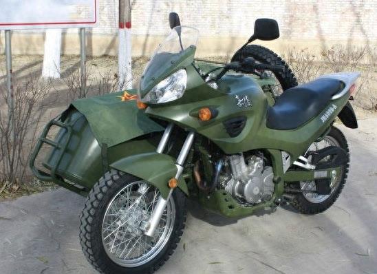 车友花47000元入手偏三轮，嘉陵600大公鸡，外观太丑，动力不错