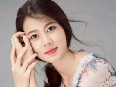 ​赵昭仪：优异成绩考入浙江传媒大学，清甜美丽长相