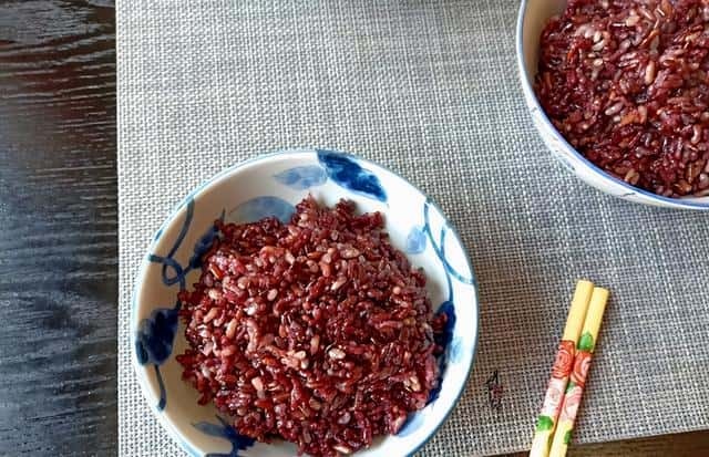 三色糙米饭是哪三种米怎么吃（三色米饭是哪三种米）