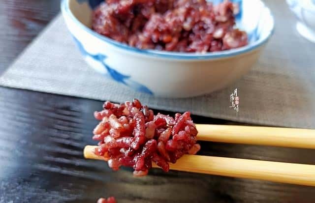 三色糙米饭是哪三种米怎么吃（三色米饭是哪三种米）