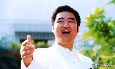 ​2006年丛飞与妻子相继离世，爱女成为孤儿，17年后孤女现况如何？