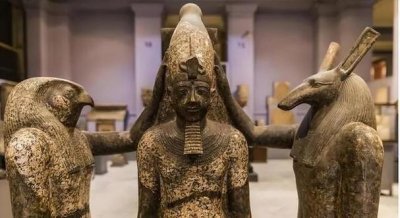 ​古埃及法老神秘的秘密（古埃及十大未解之谜:为什么法老棺材里有现代报纸