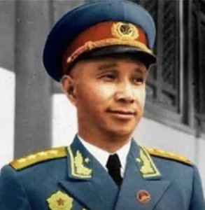 ​共和国第一大将——粟裕同志简历