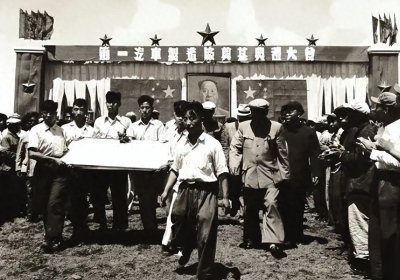 ​70多年风雨兼程！我国汽车工业是如何从追赶到超越的？