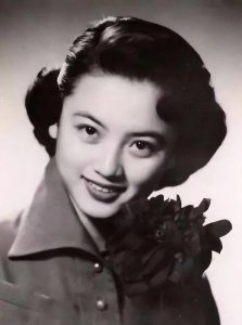 ​唐瑛: 民国时期的爆款女王，一生经历几次婚姻，最后和谁在一起