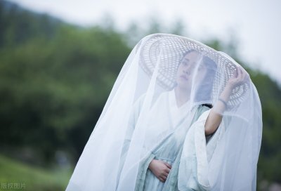 ​那些一眼就惊艳你的唐诗宋词，给宝宝取名字再也不用愁了……