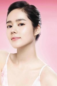 ​韩国演员韩佳人:演艺传奇与幸福人生