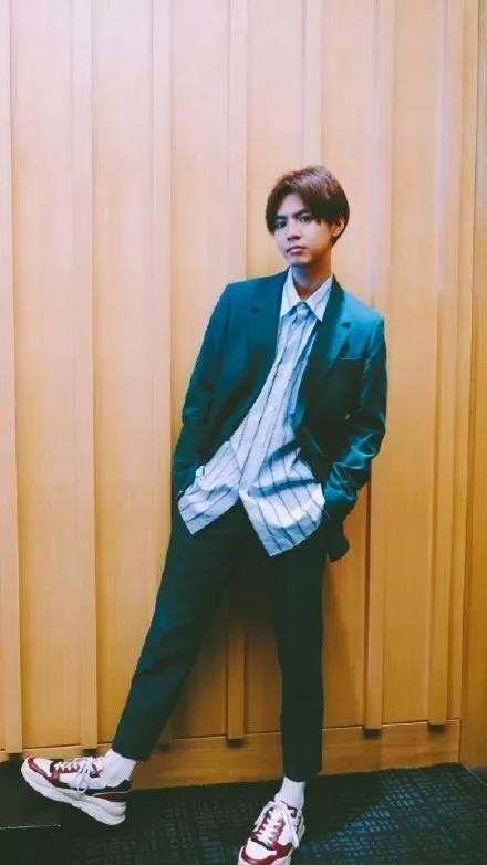 片寄凉太壁纸 哥哥太甜了