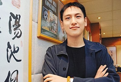 ​汤臣少主汤珈铖，躺赢的百亿富豪，亲爹生前为其留下上百套房产