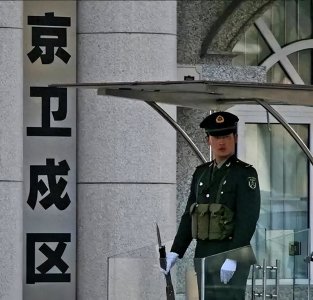 ​抗战老将，两次出任北京卫戍区司令，耐得住委屈、经得住考验