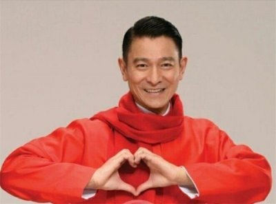 ​刘德华在沈阳被打传言再引热议，真相曝光，不是赵本山帮忙