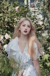 ​绝色冷艳，火辣女神！金发女星：亚洲脸蛋，欧美身材