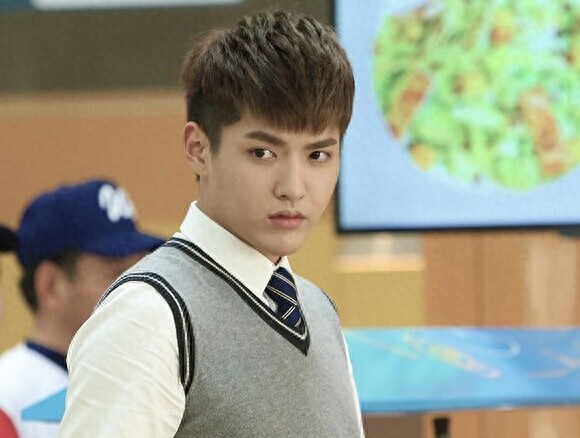 大盘点！谁是你心中最帅的校服男神？