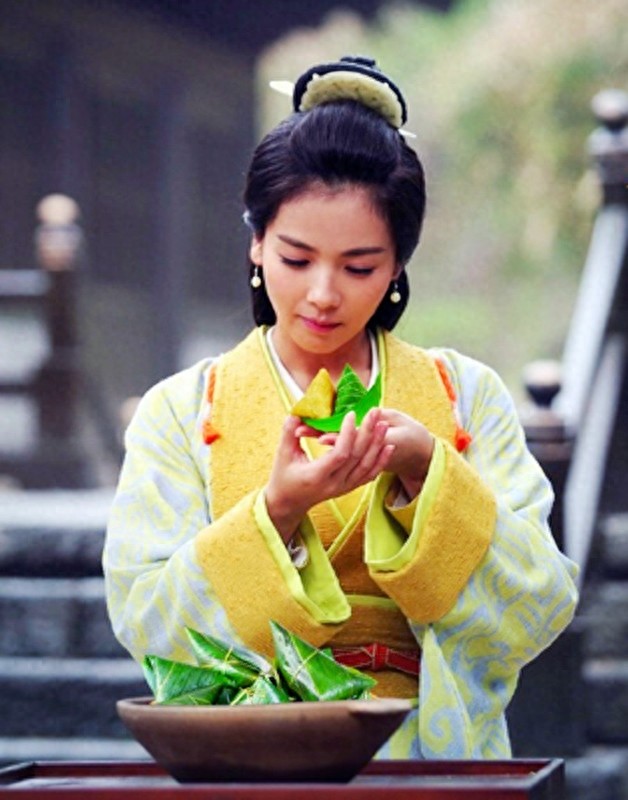 刘涛、吴秀波《军事联盟》剧照,李晨首演一国之君