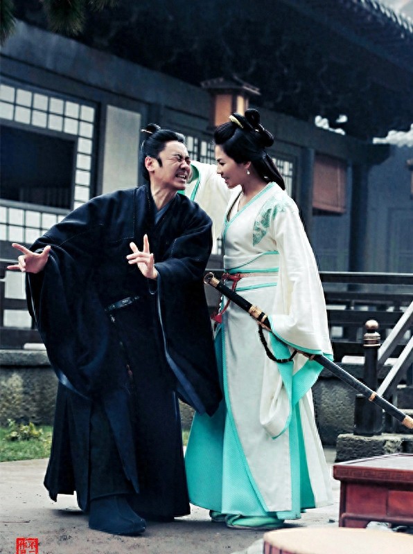 刘涛、吴秀波《军事联盟》剧照,李晨首演一国之君