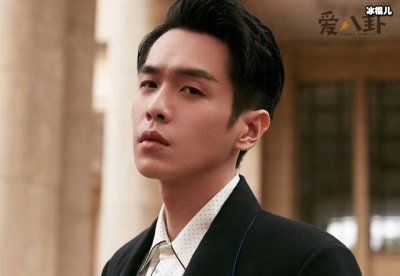 ​张若昀将自己父亲告上法庭，父子两人之间发生了什么？