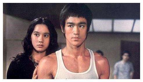 李小龙去世后，唯一留下的女儿李香凝，如今在美国过得怎样了