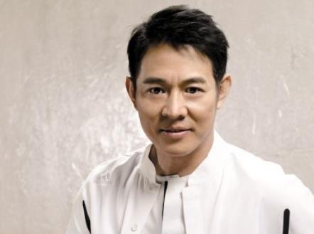 55岁李连杰前妻近照曝光,隐瞒整整27年,网友:比现任有气质