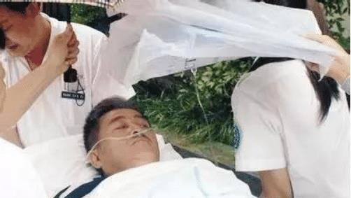 赵本山病情恶化,前妻称和他再无瓜葛,网友:这是报应?