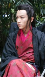 ​林平之为什么恨岳灵珊(笑傲江湖林平之喜欢岳灵珊吗)