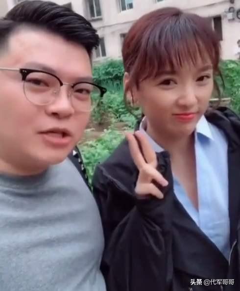 赵本山22岁儿子现状(赵本山力捧的弟子)(2)