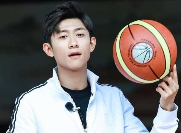 演员张一山结婚了吗(张一山和宋妍霏为什么分手)