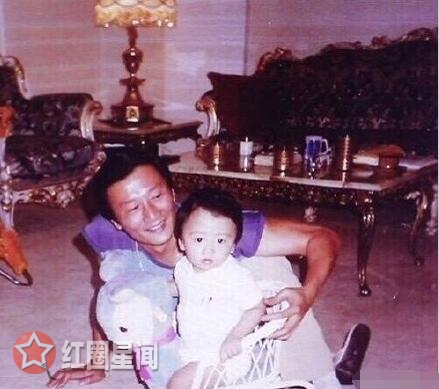 谢霆锋为什么不火了 谢贤晒谢霆锋童年照