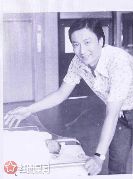 谢霆锋为什么不火了 谢贤晒谢霆锋童年照