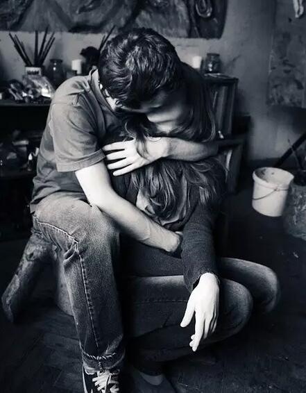 网恋中如何解决与女朋友的吵架问题?